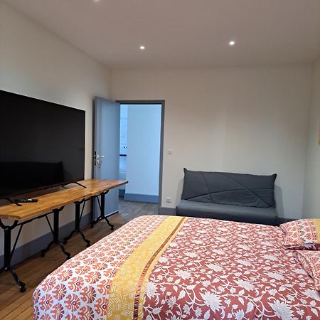 Bed and Breakfast Au P'Tit Gueul'Ton Les Aix-d'Angillon Esterno foto