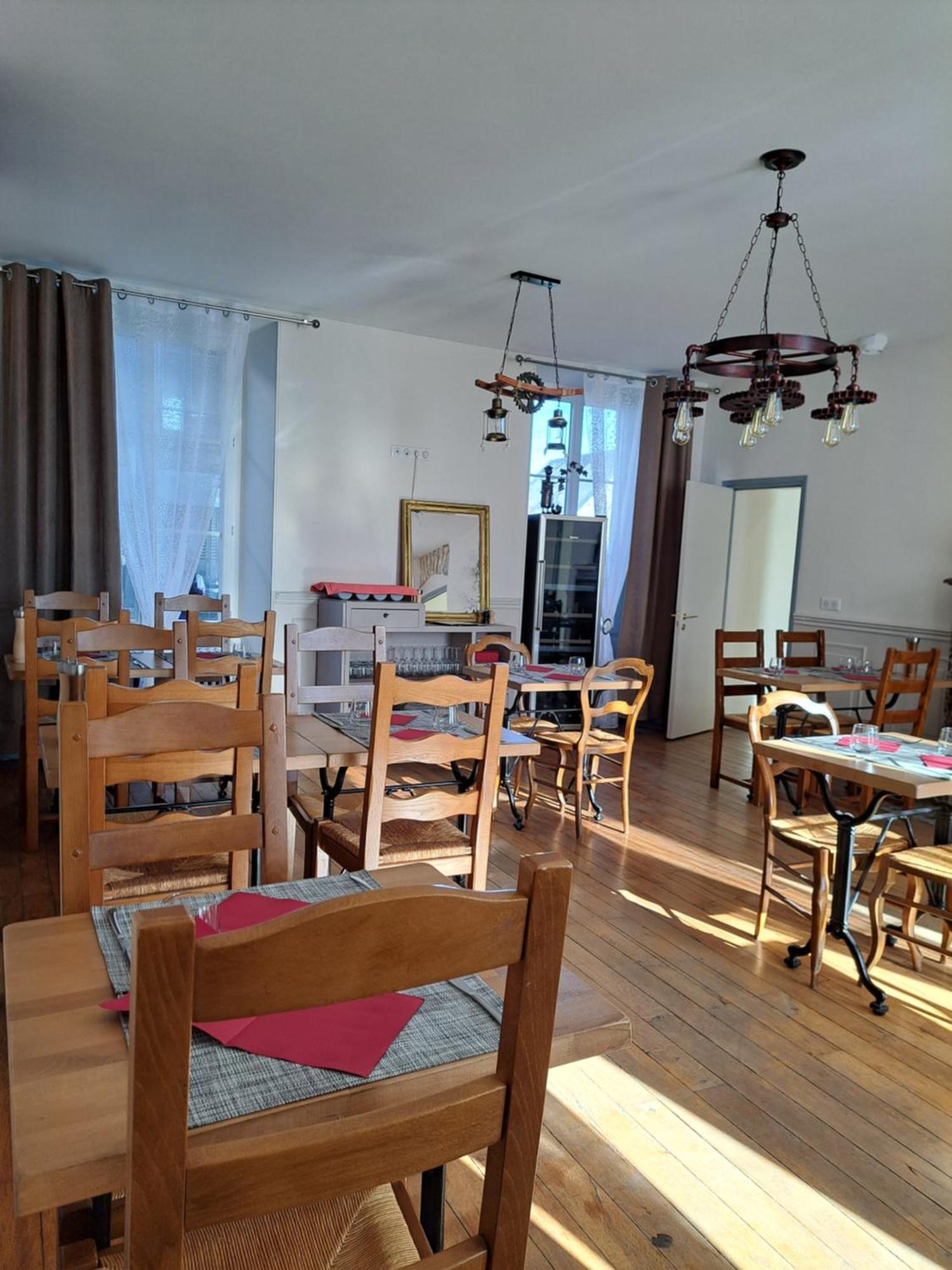 Bed and Breakfast Au P'Tit Gueul'Ton Les Aix-d'Angillon Esterno foto